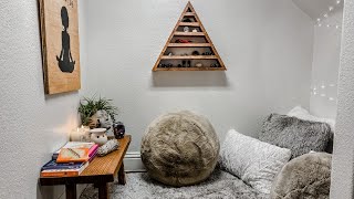 DIY Triangle Wall Shelf