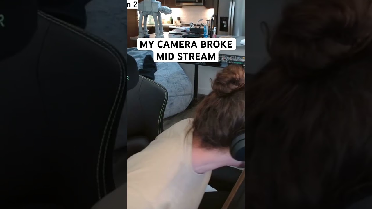 INSANE CAMERA GLITCH💀 