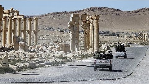 Italian architects reconstructing Palmyra