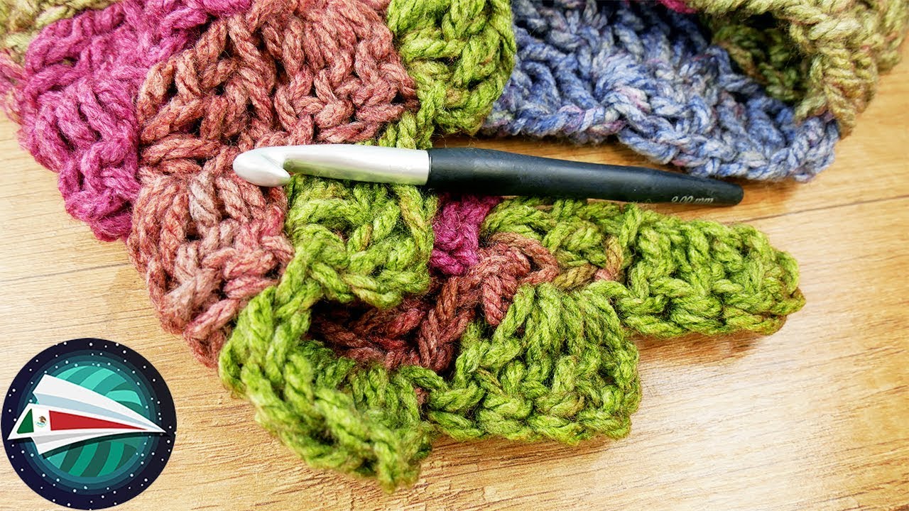 Chal triangular tejido | chal suave y abrigado para primavera | Rápido y fácil aprende a tejer