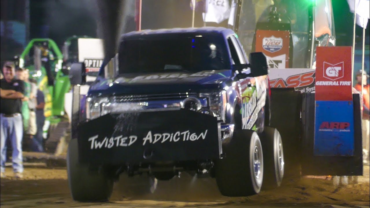 TRUCK PULL. SDX 2019 PRO STOCK DIESEL TRUCKS. Scheid diesel extravaganza. Pro pulling league