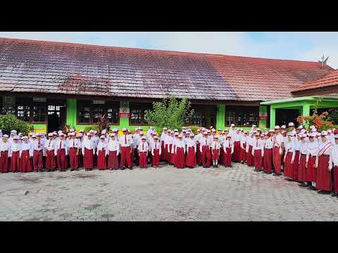 Menyanyikan Mars BNN Anti Narkotika di lingkungan SDN 4 Madurejo #Warondrugsforhumanity