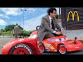 COMPRANDO en McDonald's en mi McQueen MONTABLE