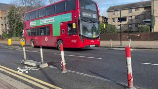 2498 YY64TYW On The 109