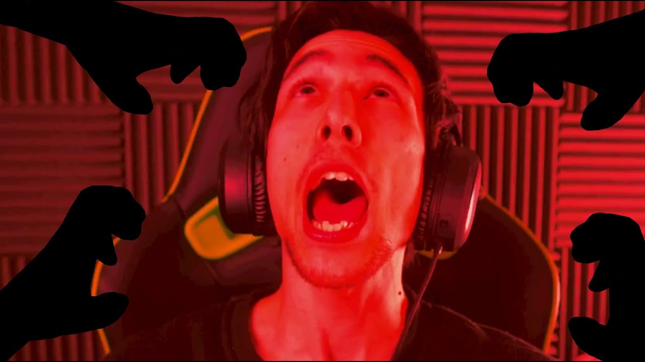 NASCONDINO PAZZO!! (At Dead Of Night)