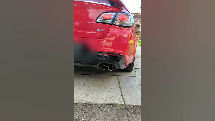 2017 Holden Commodore SS V Redline LS3 exhaust cold start with center muffler delete