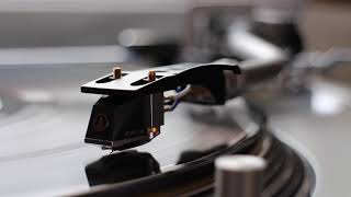 Download Lagu Fleetwood Mac - Dreams (2011 HQ Vinyl Rip) - Technics 1200G / Audio Technica ART9 MP3