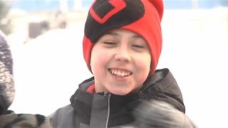 Видео Дети на льду отдавали патриотический долг (автор: NK-TV.NET)