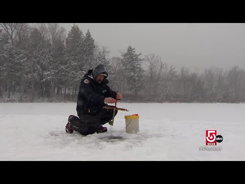 Video: New Hampshire Ice Castle er en kul vinterattraksjon