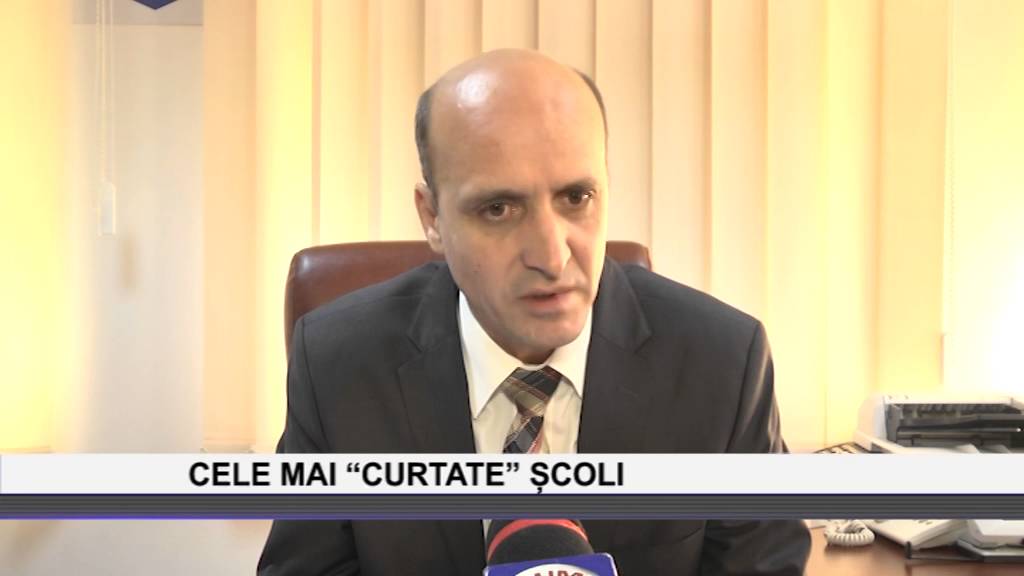 Cele mai „curtate„ scoli - www.columnatv.ro camera iphone 8 plus apk