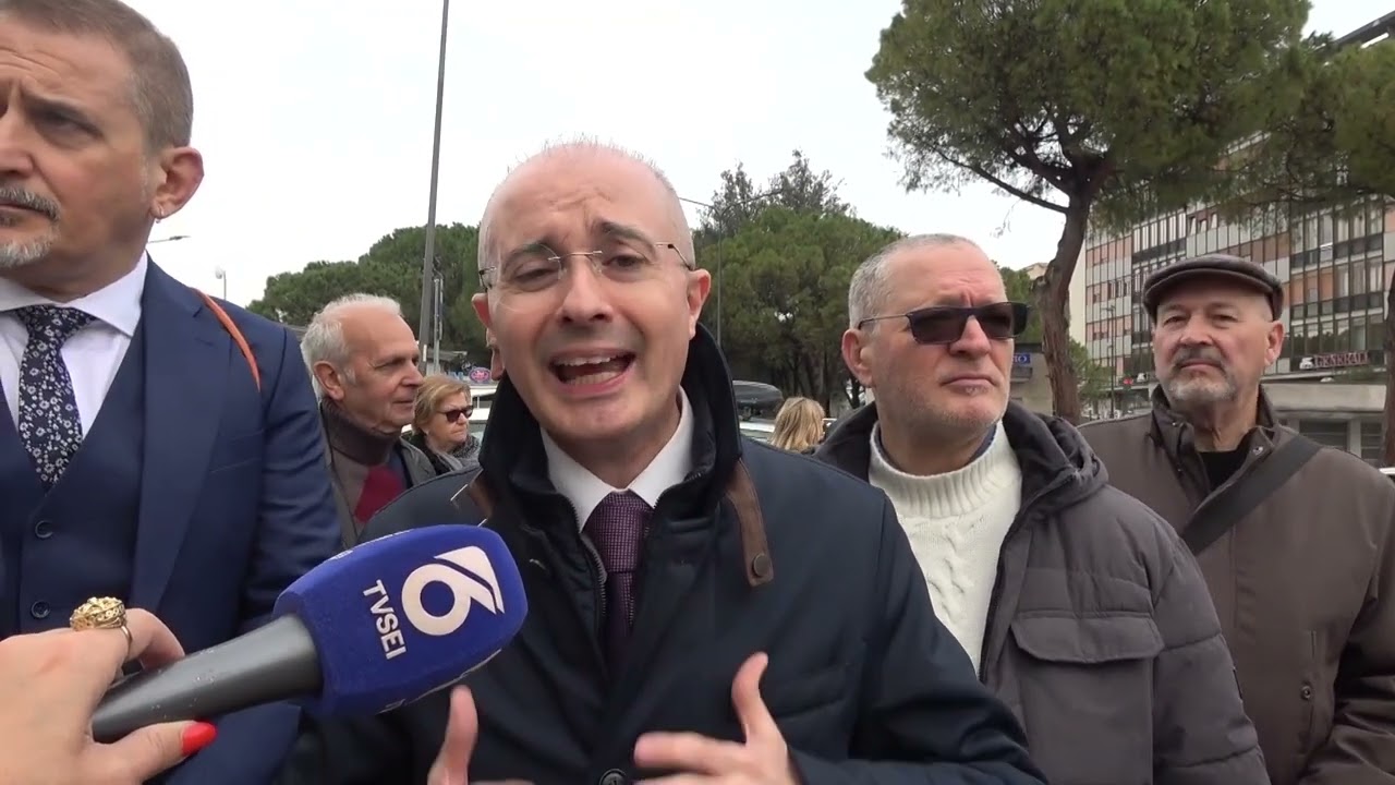 Strada Parco. Pettinari: 