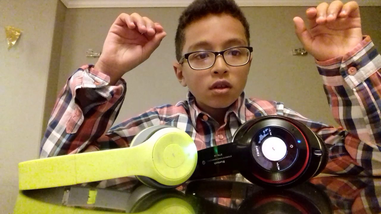 2 Beats Wireless headphone vs 5 Beats wireless headphones (CLONES