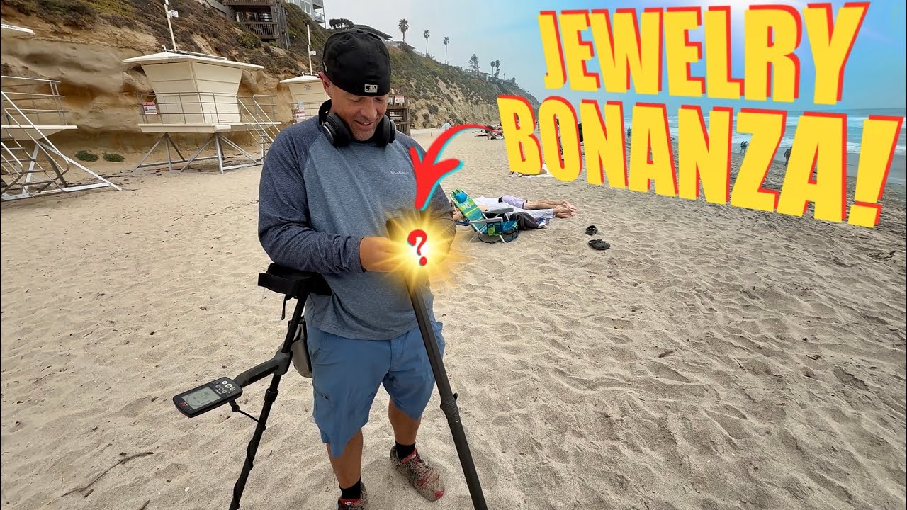 This LOADED Beach Had SO Much Jewelry! • Metal Detecting San Diego County!