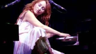 Tori Amos - Father Figure (San Francisco 2005) chords