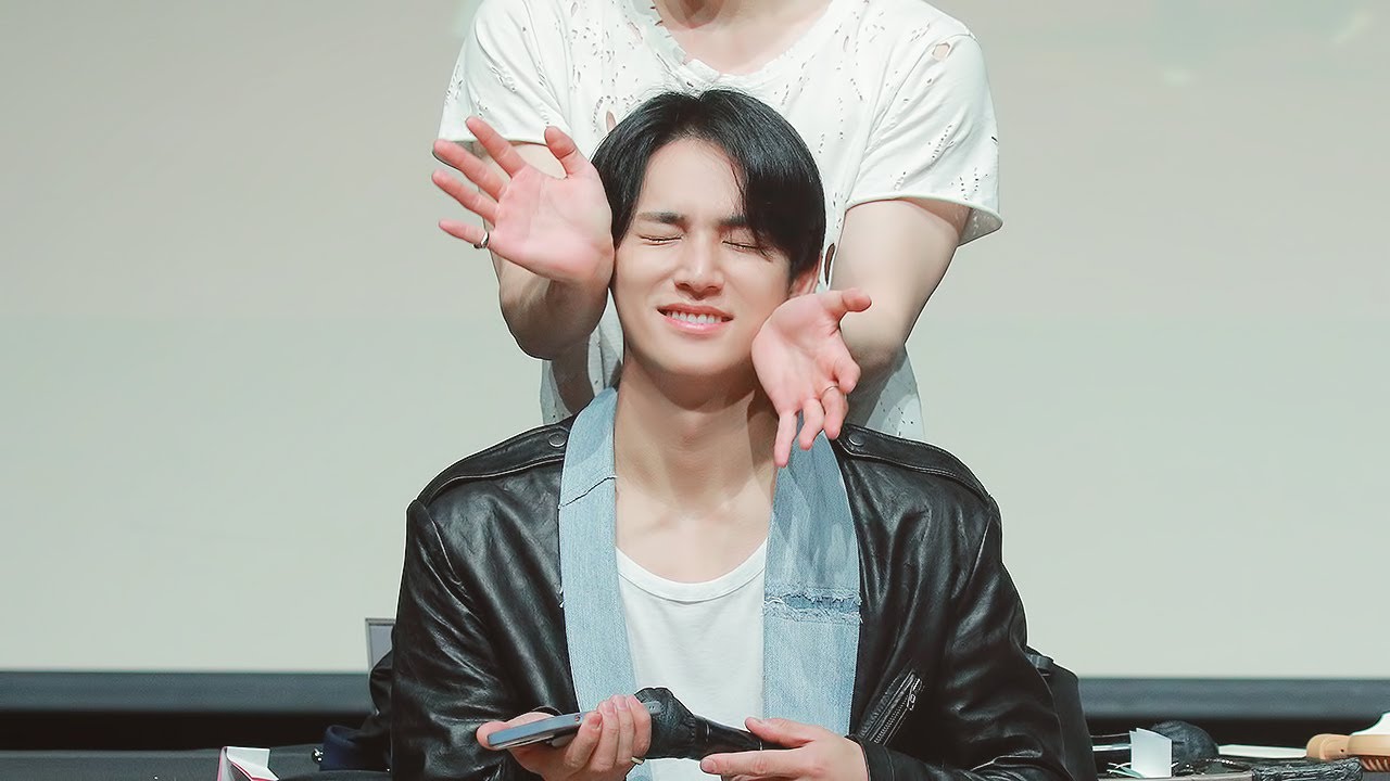 230506 FML 팬싸인회 Q&A 세븐틴 민규 FOCUS