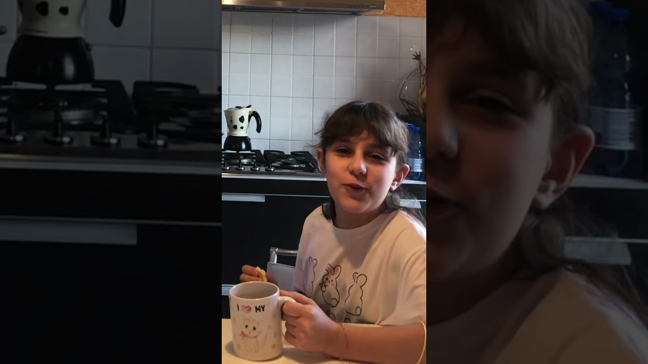 LU FREGA PINO CON LA TAZZA 