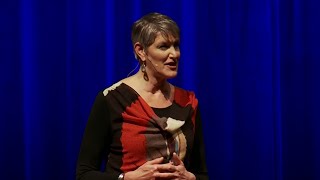 How Oral Tradition Singing Helps Us Live & Work Better Together | Barbara McAfee | TEDxBend