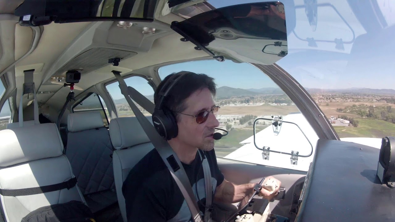 vfr pattern at F70 - YouTube