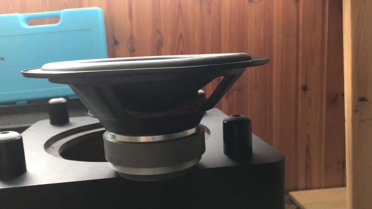 JBL LSR310S Disassembly