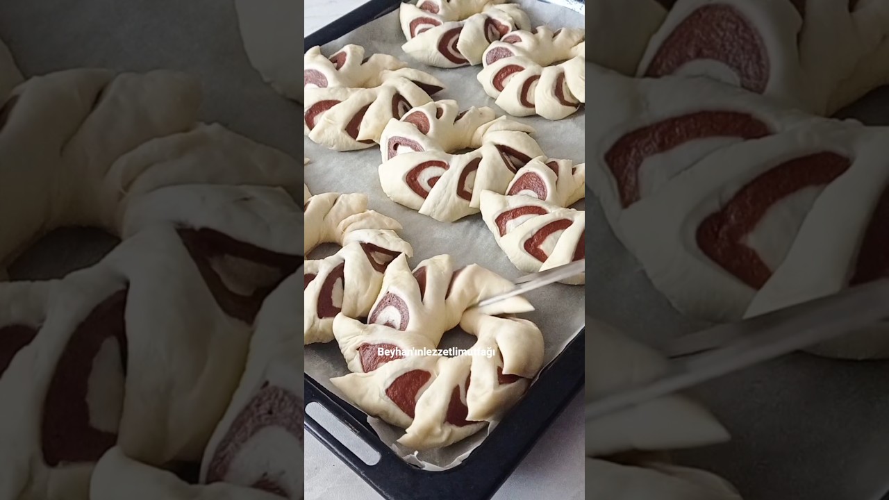 İKİ RENKLİ POĞAÇA 🥐tarif burda 👇 shortsvideo#viral #shortvideo #shorts