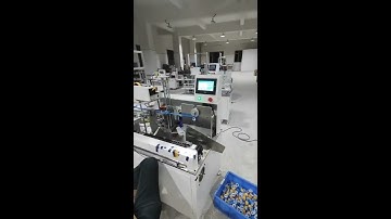 Automatic back to back velcro tape rewinding machine