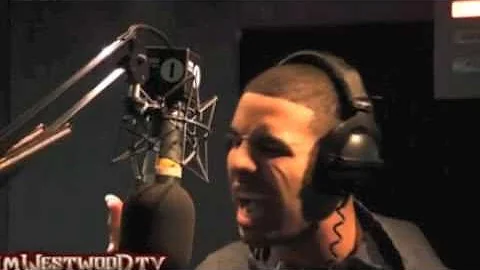 Rapping on Hot 94.1.!!!!!!!!!! Drake.!