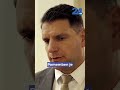 24UR | Kakšno je ozadje papirja z dvema telefonskima številkama?