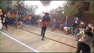 El toro de fuego en las fiestas de Anguciana 2014