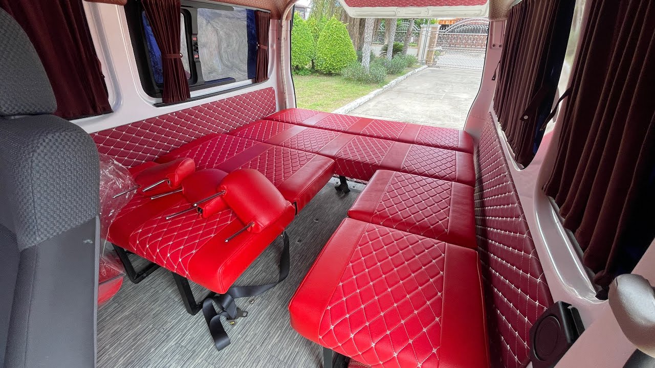 Зарегистрированный кемпервэн на 11 мест, который можно переоборудовать в кровать от Campervan Tha...