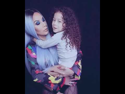 Video: Ivy Queen și Fiica Ei Pe Instagram