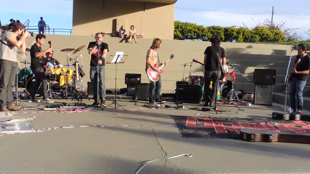 MenGroove e Grande Rock tocando juntas