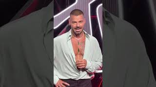 RickyMartin is looking amazing