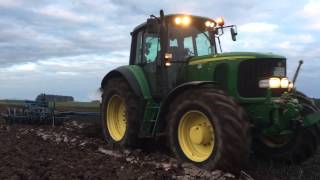 John Deere 6820 mit Rabe 4 Schar Pflug