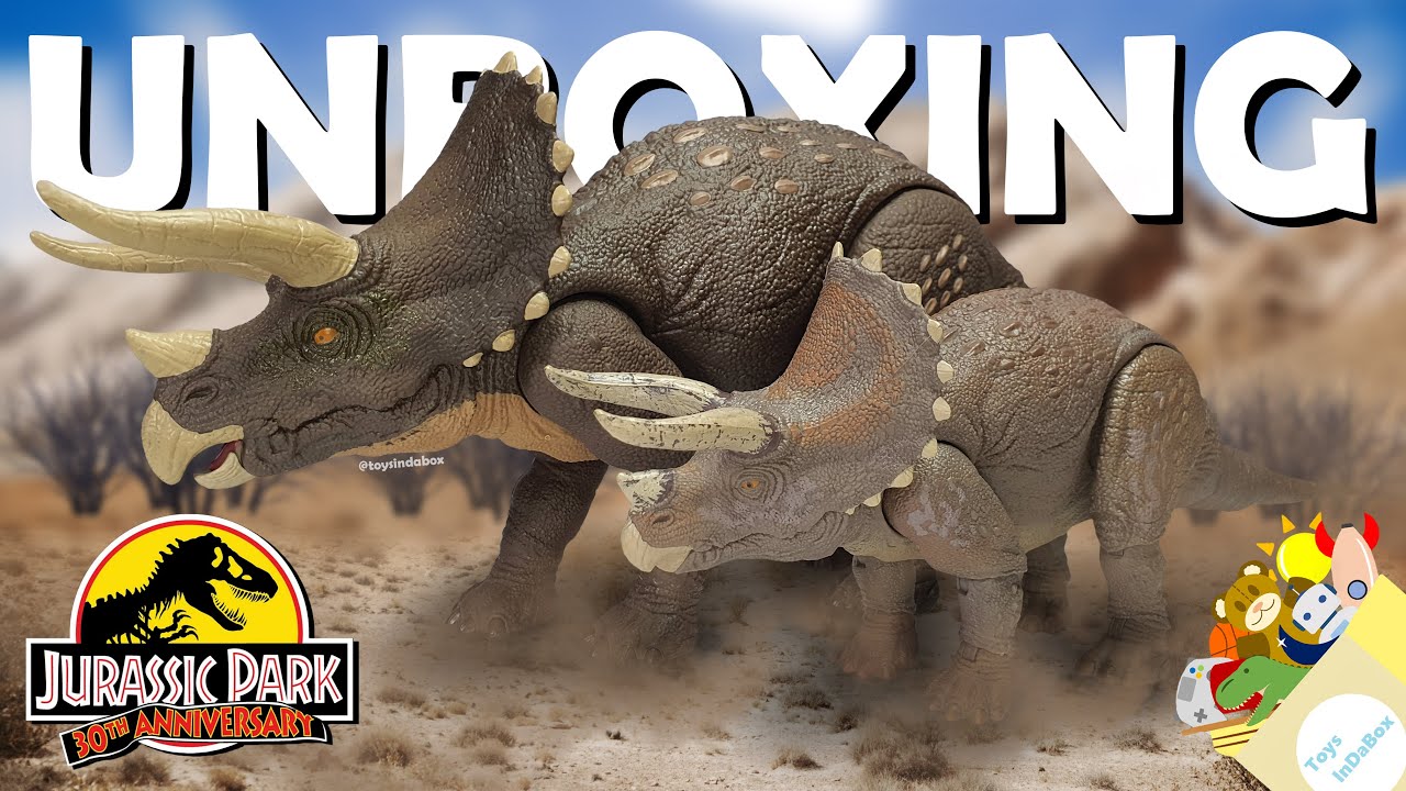 TRICERATOPS HABITAT DEFENDER Jurassic World DINO TRACKERS