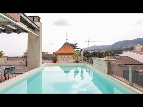 Video: Ático dúplex con espectacular piscina en la azotea