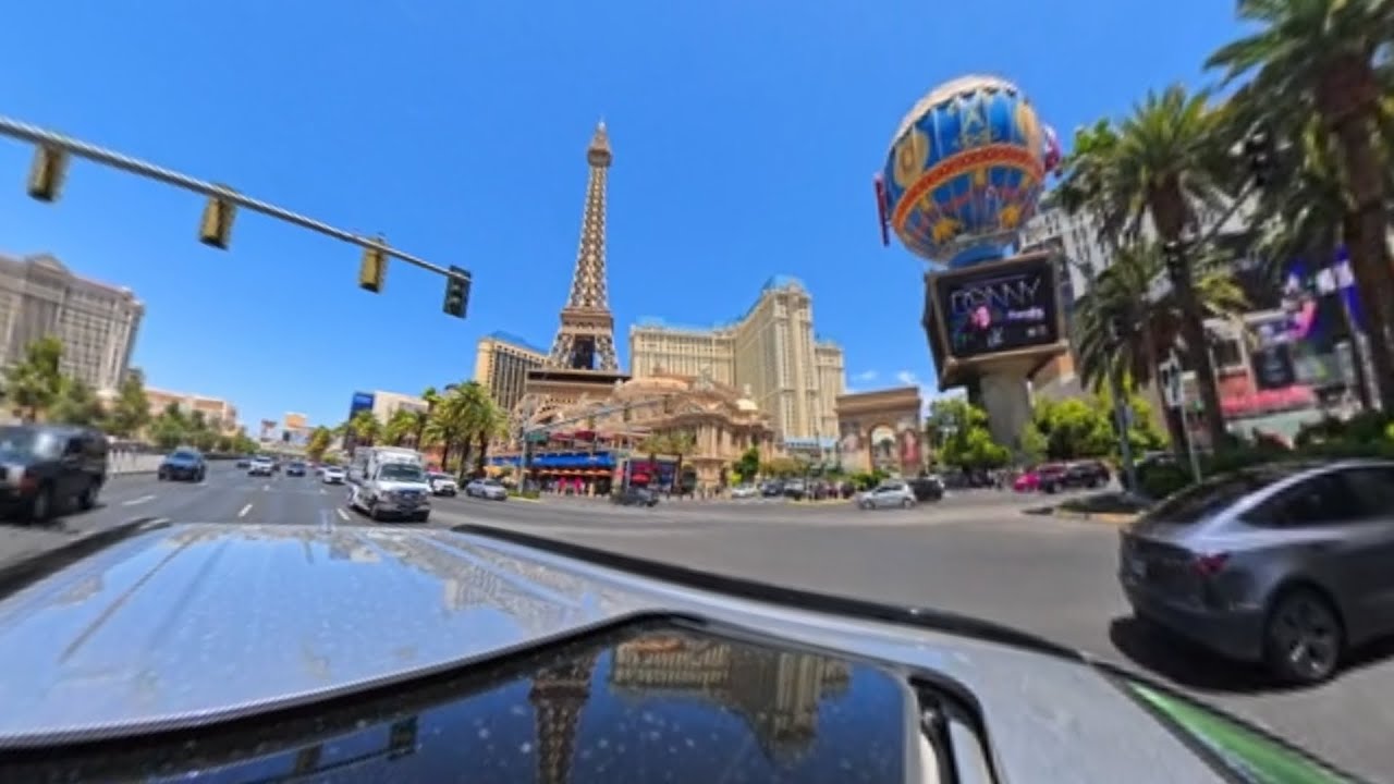 Las Vegas Boulevard in 360 view 