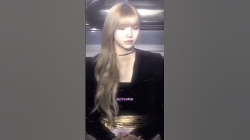 😭 Lisa got hurt when Taehyung hurt his shoulder 💔😢{| laxmi edit} #lisa #taelisa #taehyung #sad #bts