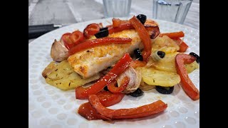 BACALAO AL HORNO CON PATATAS AROMATIZADAS