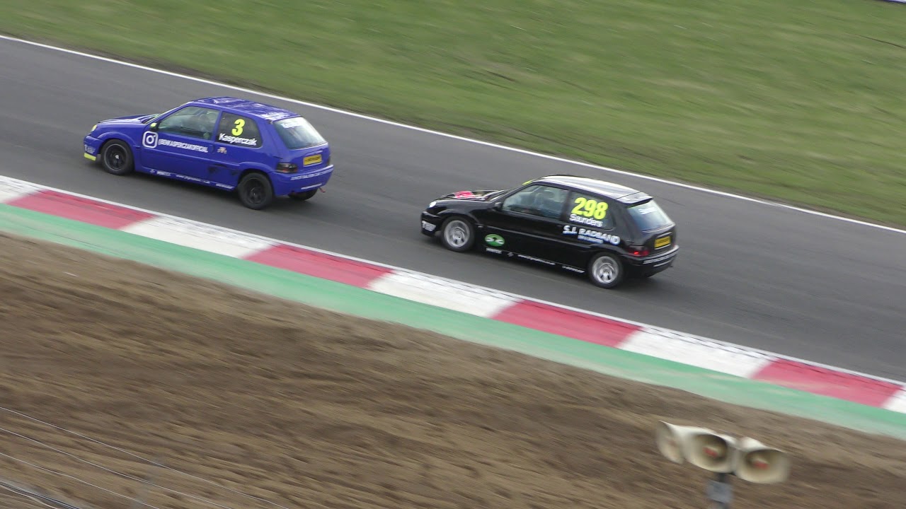 f1 news Junior saloon car Championship race 15 pt2of2 at Brands Hatch Truck Racing & Fireworks 4Nov18