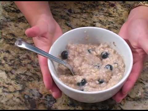 old-fashioned-blueberry-oatmeal