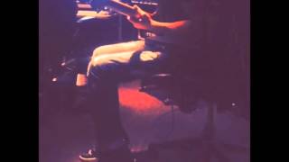 Rihanna Teases New Song kiss It Better