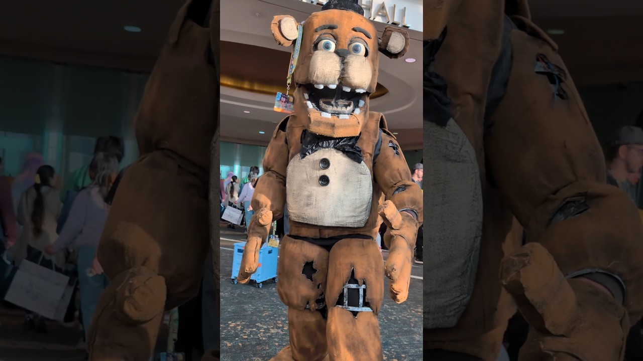 Freddy Fazbear Spotted at Anime Los Angeles #fnaf #fivenightsatfreddys #freddyfazbear