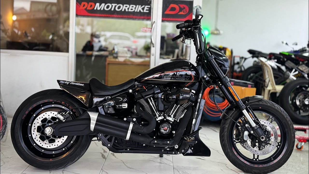 Harley Davidson softail Fxdrsปี19จด21 ราคา659,000.- 