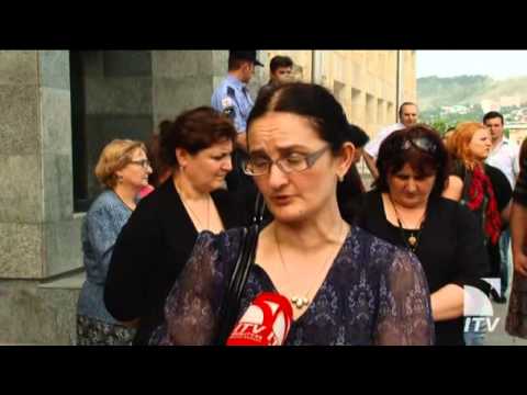 24.05.2013  სავაჭრო ცენტრი \"საბას\" თანამშრომლების საპროტესტო აქცია