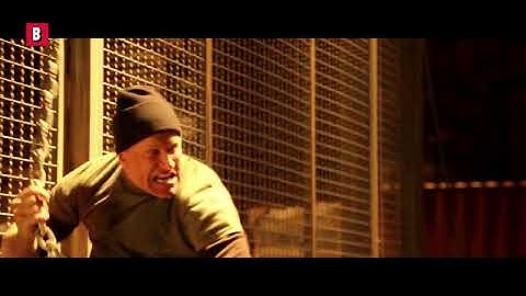 3人のエンジェルが汗まみれの男たちと戦う| チャーリーズ・エンジェル　フルスロットル | 映画シーン