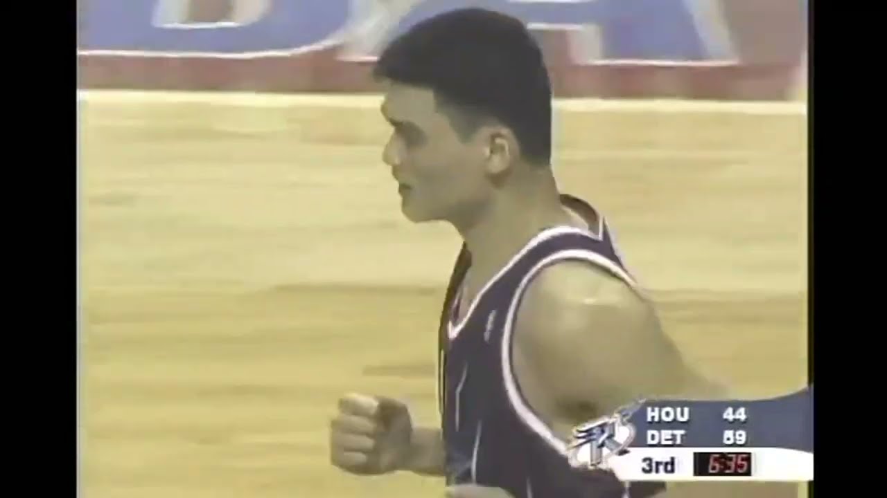 YAO • Houston @ Detroit • 2003 (Dunks On Wallace)