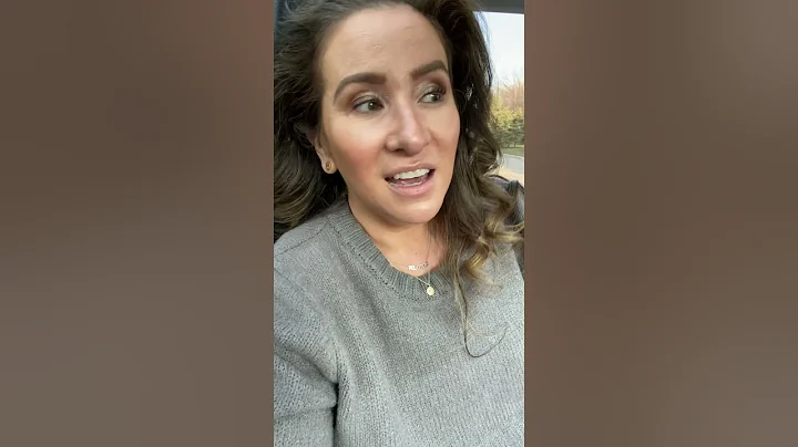 From corporate America misfit to leggings model