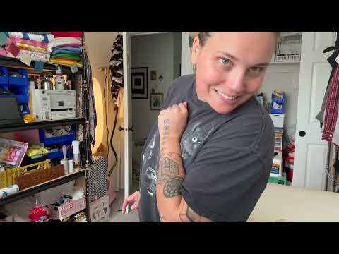 clean up my studio with me while I yap