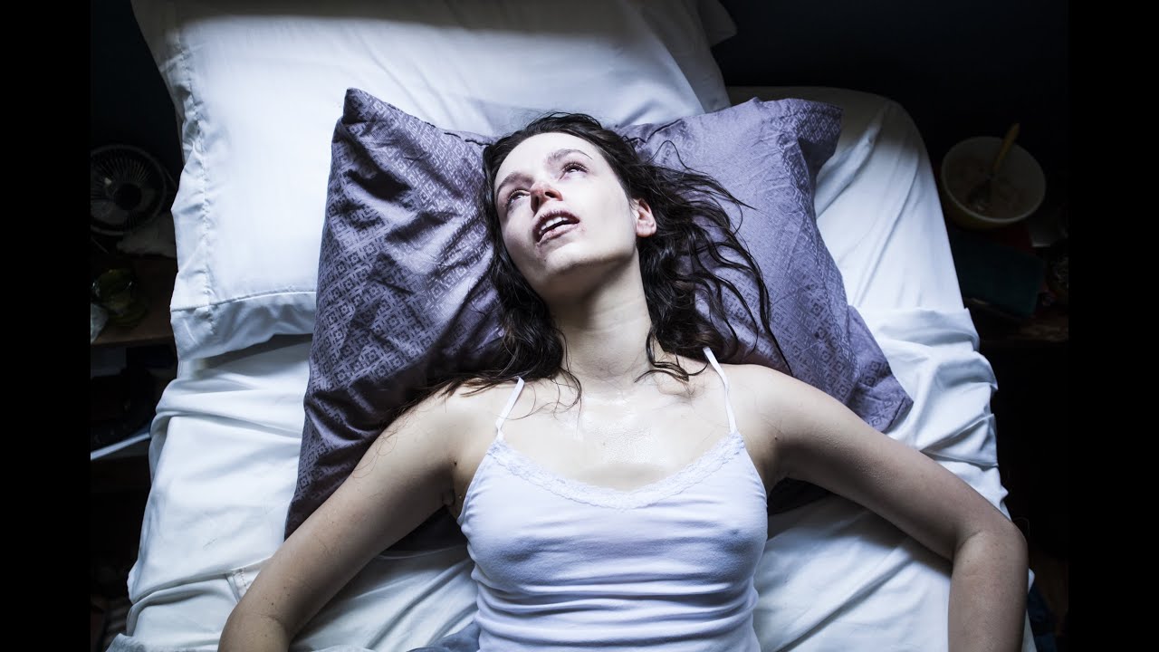 Exclusive 'Starry Eyes' Deleted Scene Will Definitely Make You Anxious