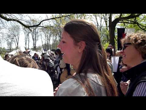 Elf Fantasy Fair 2010 - Ridders van de IJssel - enthousiaste jonkvrouw